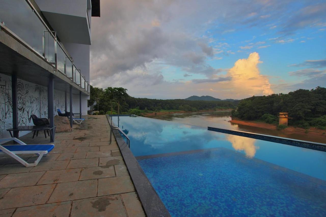 Nexstay Grand Chaliyar Resort Edavanna Extérieur photo